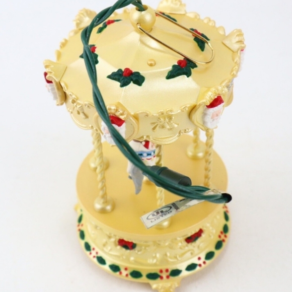NEW! Keepsake Ornament 1994 - Picture 3 of 6